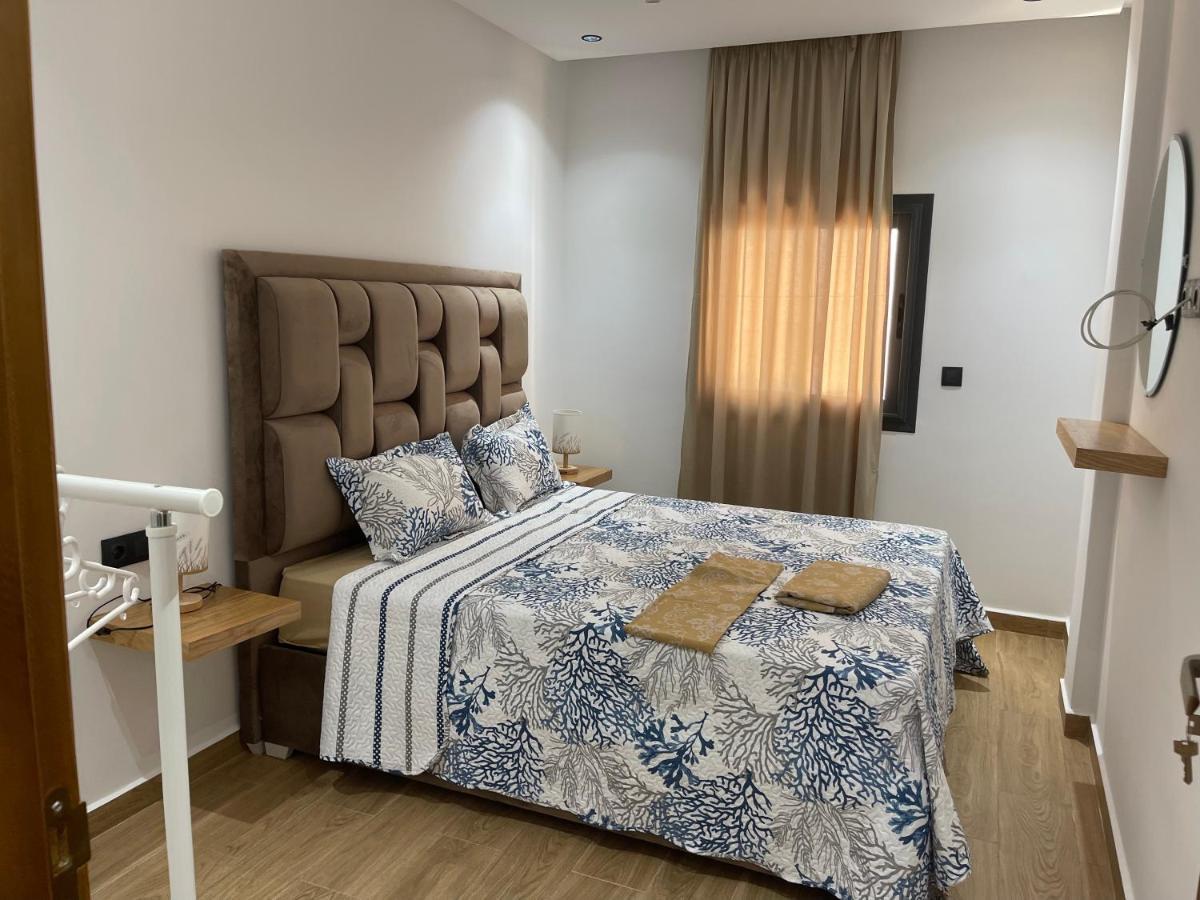 Appartement En M'Diq Centre Ville Pres De La Plage Buitenkant foto