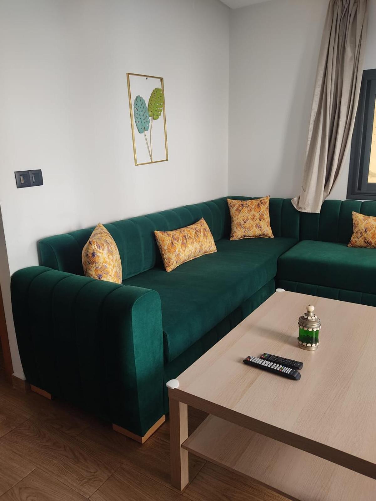 Appartement En M'Diq Centre Ville Pres De La Plage Buitenkant foto